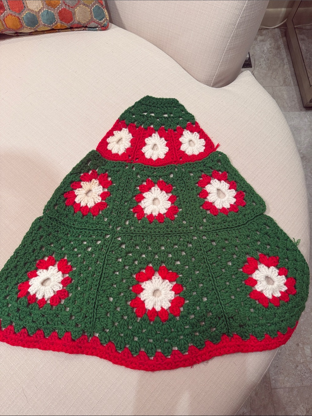Vintage Crocheted Christmas Tree  Skirt Granny square 2-piece - Picture 6 of 9